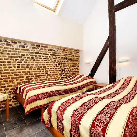 Spacious Holiday Home In Richelle With Private Terrace Vise